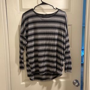 Black striped long sleeve tee